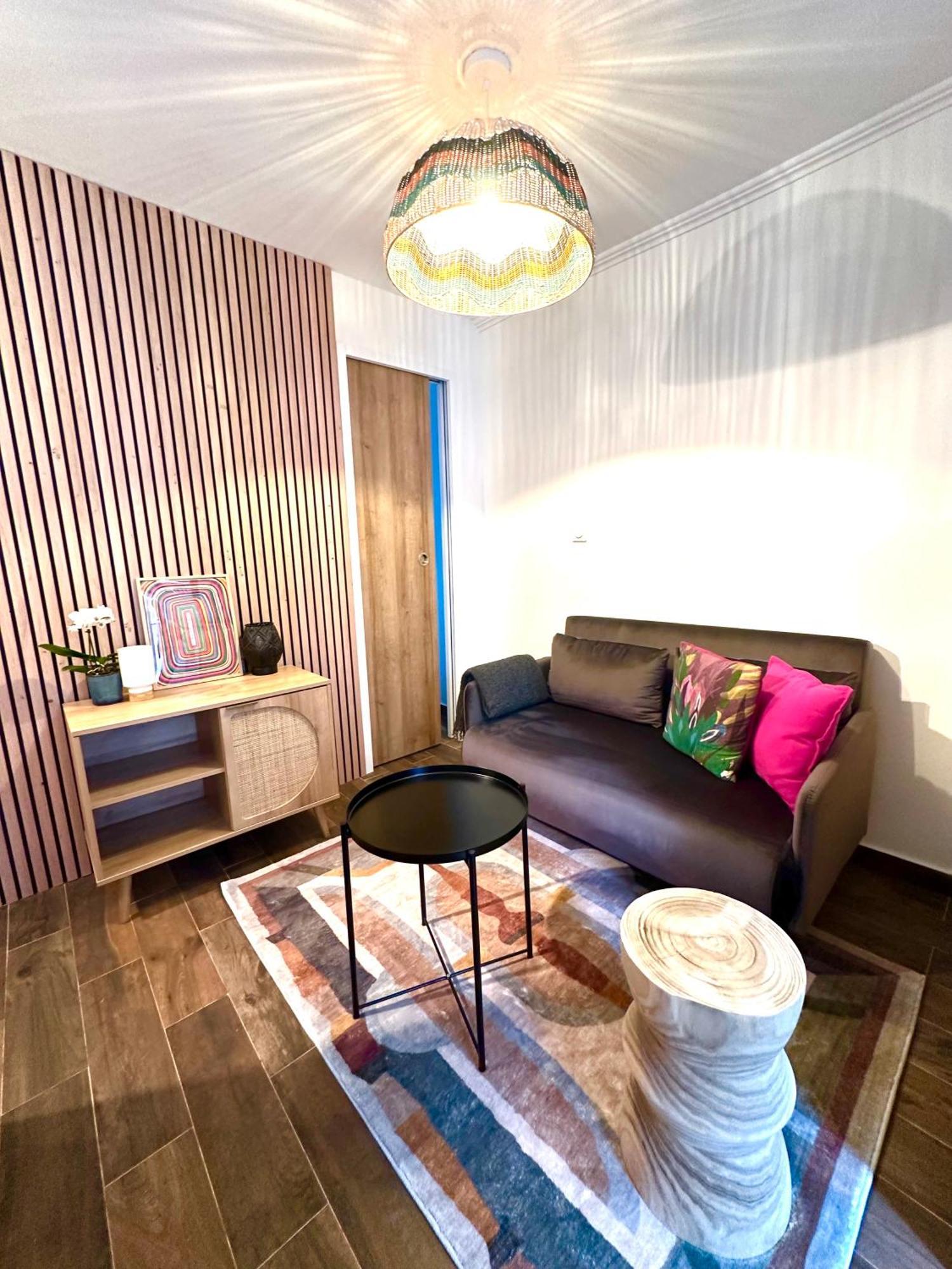 Appartamento Modern Near Montmarte 2 Mins From Metro Chateau Rouge *